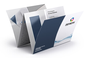 Faltblätter, horizontaler Zickzack-Kreuzbruchfalz